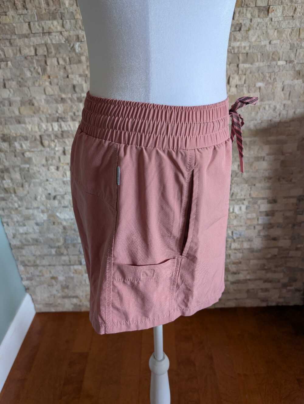 Feminine Pink Gorpcore Outdoors Shorts Women's XS Quick Dry Hiking Spring Summer image 3